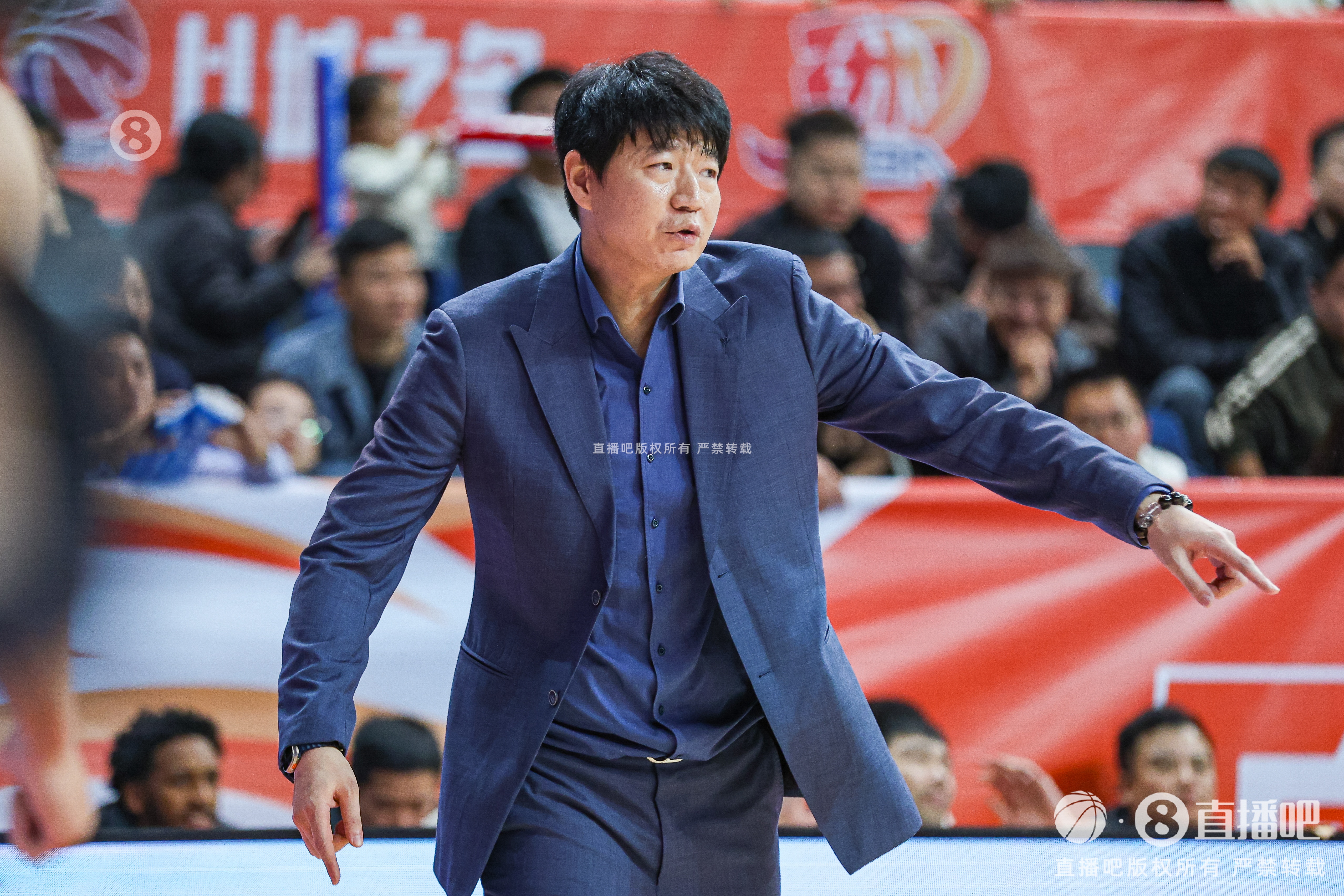 蜕变!探长:山东本赛季大翻身 源于邱彪与山东管理层的互相成就
